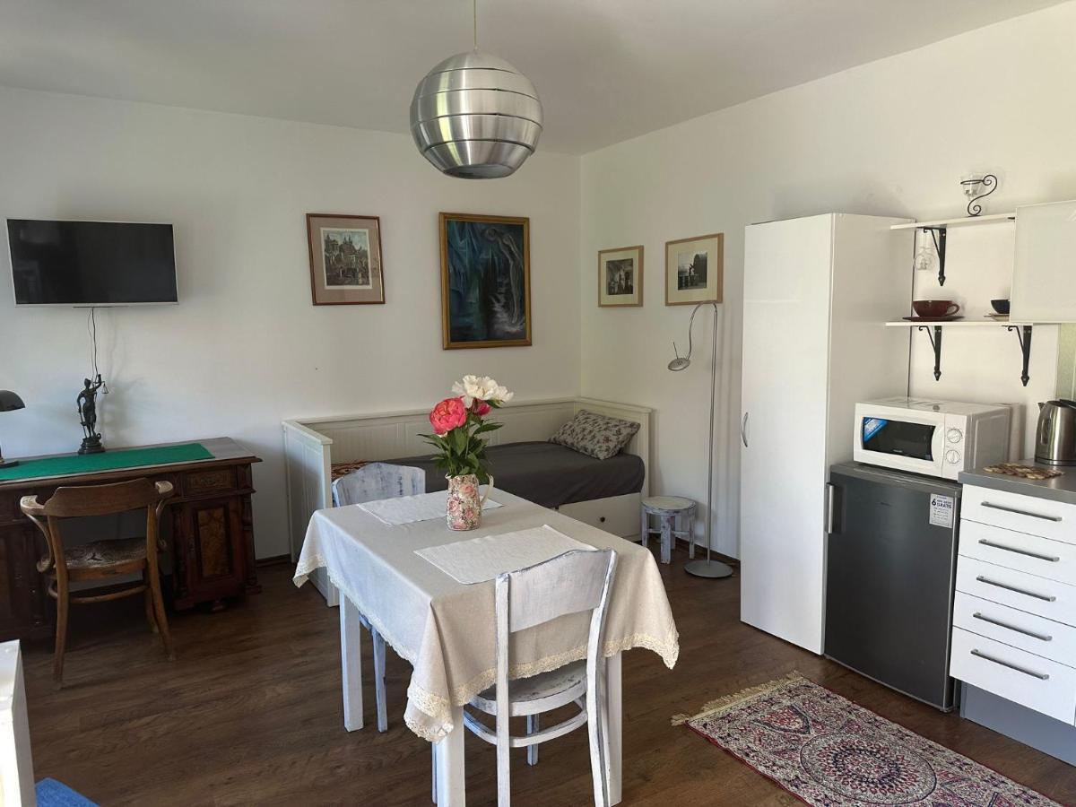 Apartman U Jezirka Velke Prilepy Eksteriør bilde
